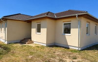 Eladó családi ház, Kecskeméten 92 M Ft, 3 szobás