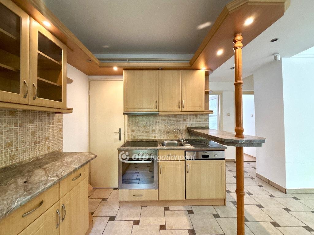 3 bed · 68m² · 59.900.000 ft