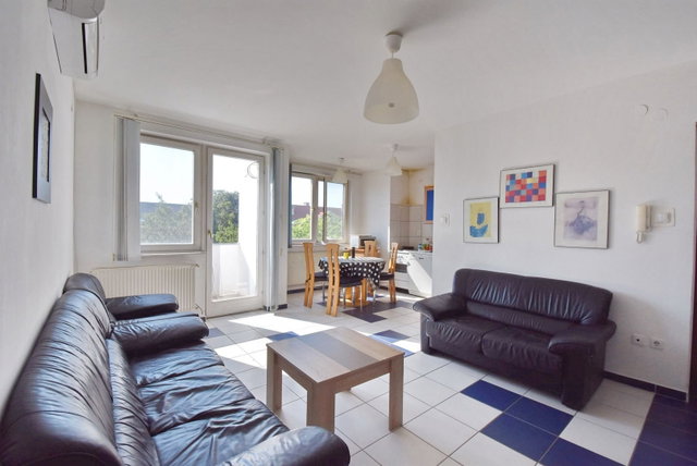 Kiadó téglalakás, albérlet, Debrecenben 390 E Ft / hó, 3 szobás