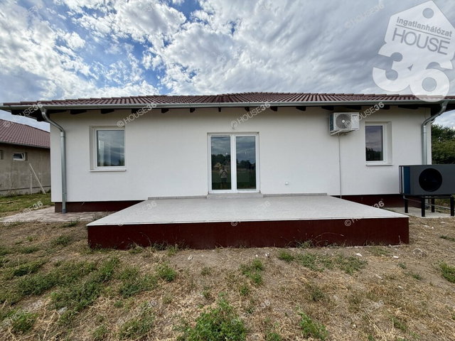 Eladó családi ház, Nagykátán 95 M Ft, 4 szobás