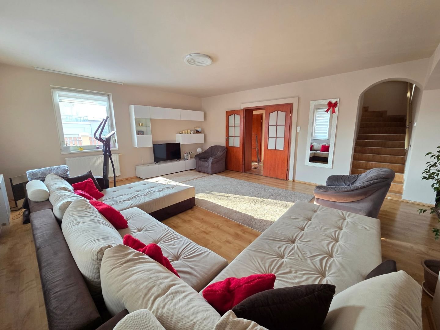 4 bed · 186m² · 179.900.000 ft