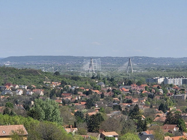Eladó telek, Budapesten, III. kerületben 37.9 M Ft