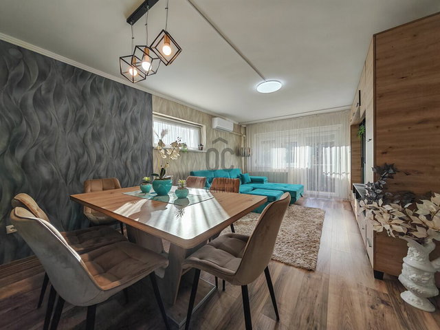 Eladó családi ház, Székesfehérvárott 105 M Ft, 5 szobás