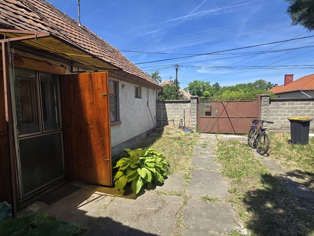 Eladó családi ház, Kalocsán 14.9 M Ft, 3 szobás