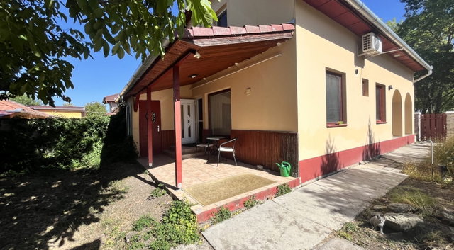 Eladó családi ház, Sarkadon 39 M Ft, 5 szobás