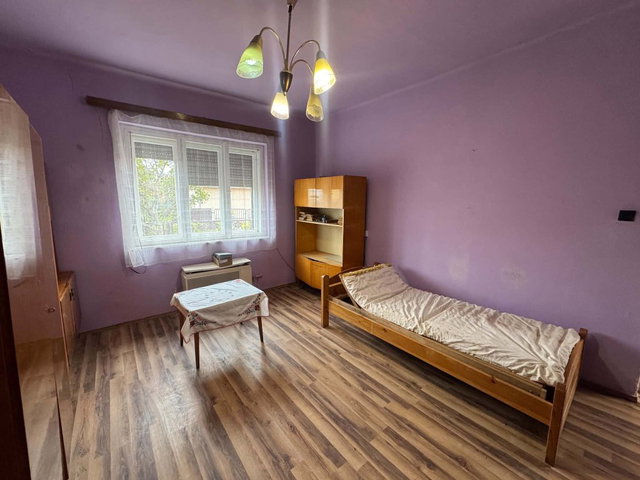 Eladó családi ház, Hosszúpályin 15 M Ft, 1 szobás