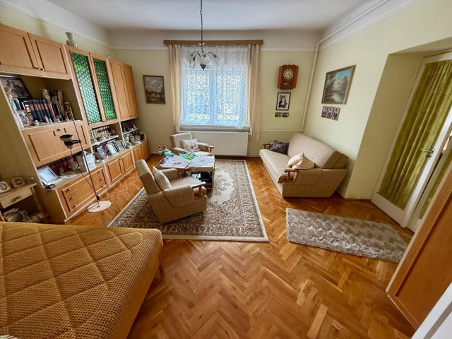 Eladó családi ház, Móron 64.9 M Ft, 3 szobás
