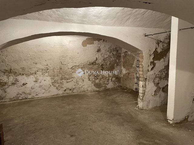 Eladó ipari ingatlan, Szombathelyen 1.9 M Ft / költözzbe.hu