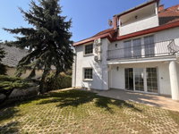 Kiadó ikerház, albérlet, III. kerületben 799 E Ft / hó