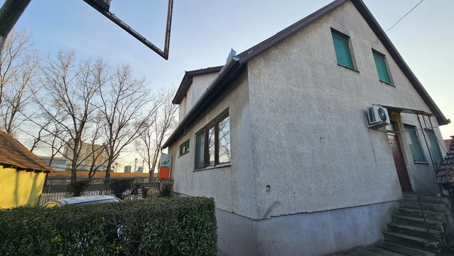 Eladó családi ház, Jászberényben 65.99 M Ft, 4 szobás