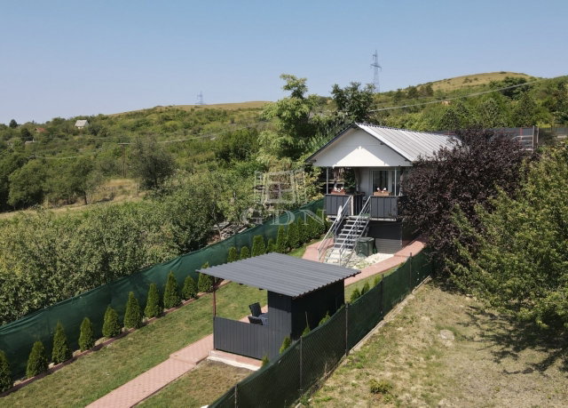 Eladó családi ház, Csóron 54.9 M Ft, 2 szobás