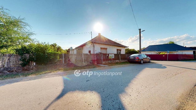 Eladó családi ház, Tiszavasváriban 9.5 M Ft, 2 szobás