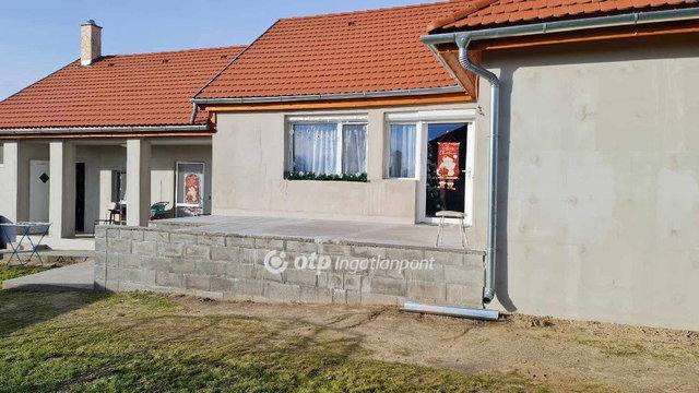 Eladó családi ház, Vajtán 50 M Ft, 2+2 szobás