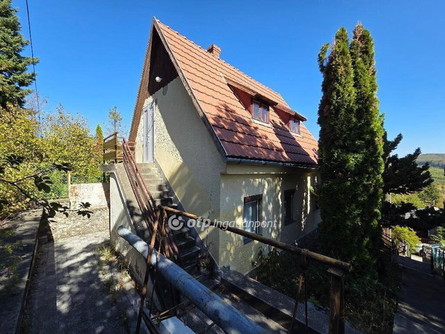 Eladó családi ház, Bükkszentkereszten 31.9 M Ft, 4 szobás