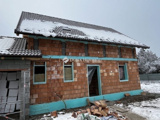 Eladó ikerház, Monoron 104 M Ft, 4 szobás / költözzbe.hu