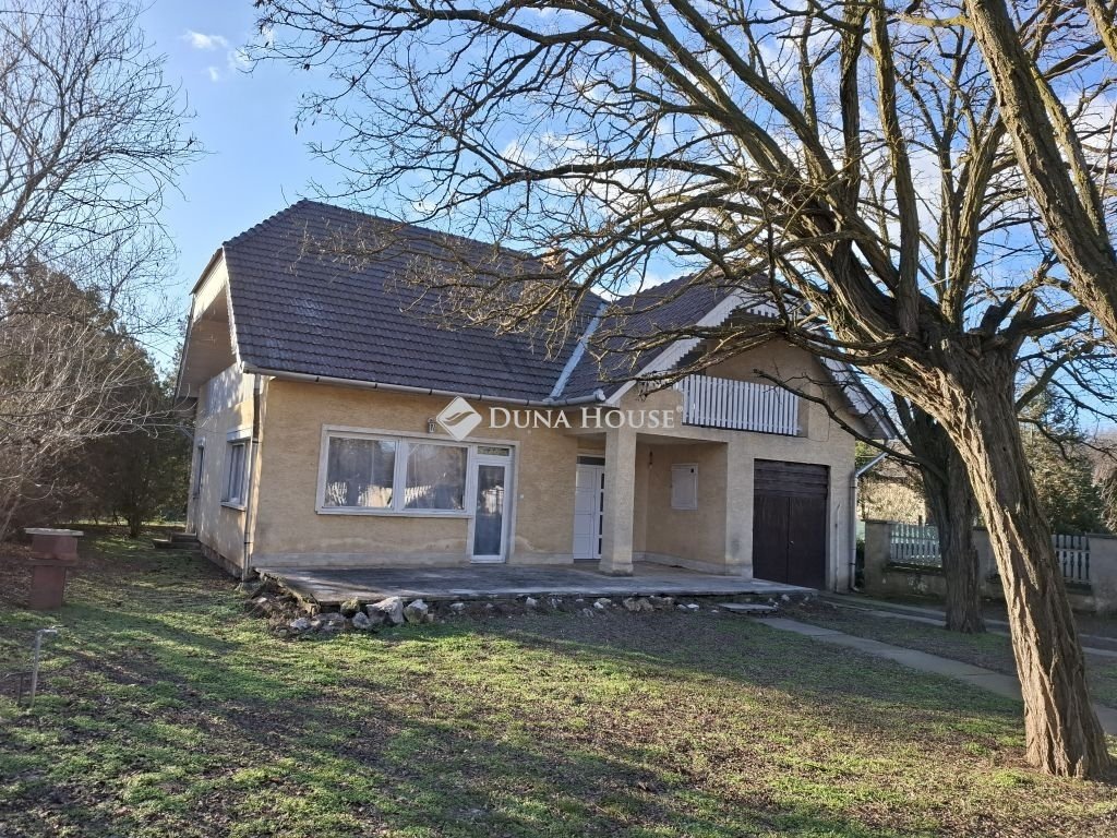 4 bed · 202m² · 95.000.000 ft