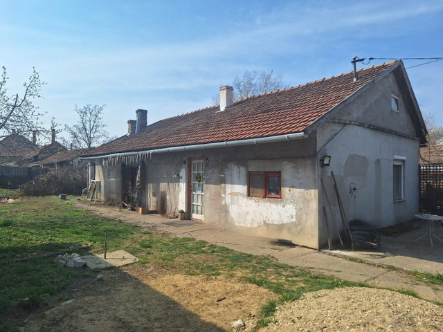 Eladó családi ház, Hódmezővásárhelyen, Nefelejcs utcában