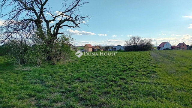 Eladó telek, Balatonszabadiban 12.5 M Ft / költözzbe.hu