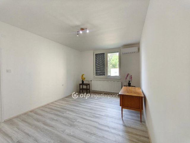 Eladó panellakás, Nagykanizsán 42.9 M Ft, 2 szobás