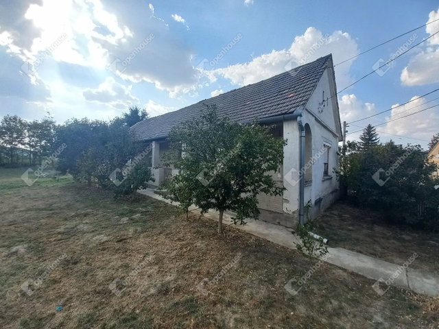 Eladó családi ház, Nagyberkin 11.5 M Ft, 3 szobás