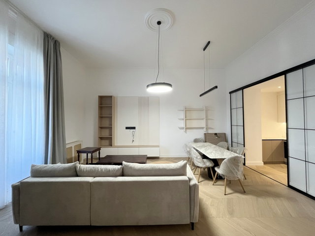 Kiadó téglalakás, albérlet, Budapesten, V. kerületben, 3 szobás