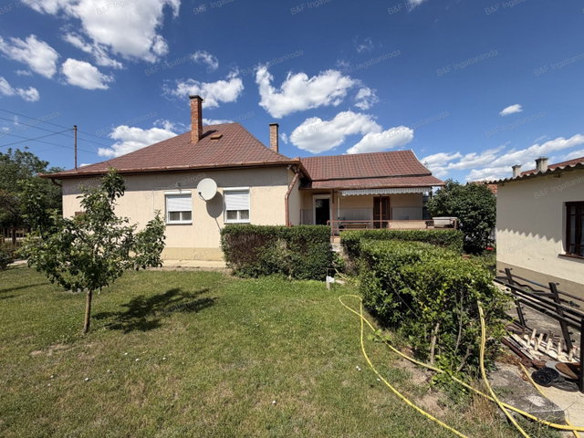 Eladó családi ház, Hajdúszoboszlón 61 M Ft, 3 szobás
