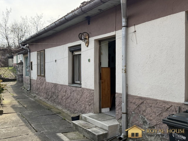 Eladó családi ház, Ózdon, Egressy Gábor utcában 7.9 M Ft