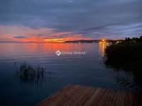 Eladó ikerház, Balatonakaliban 550 M Ft, 4 szobás