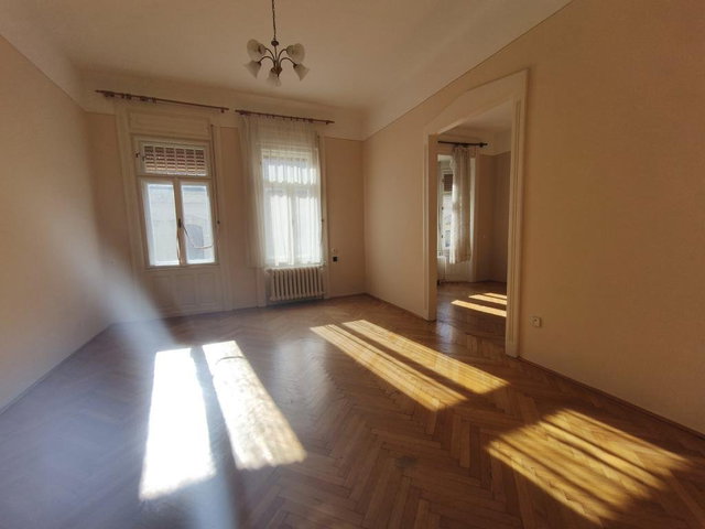 Eladó téglalakás, Győrött 72.9 M Ft, 2+1 szobás