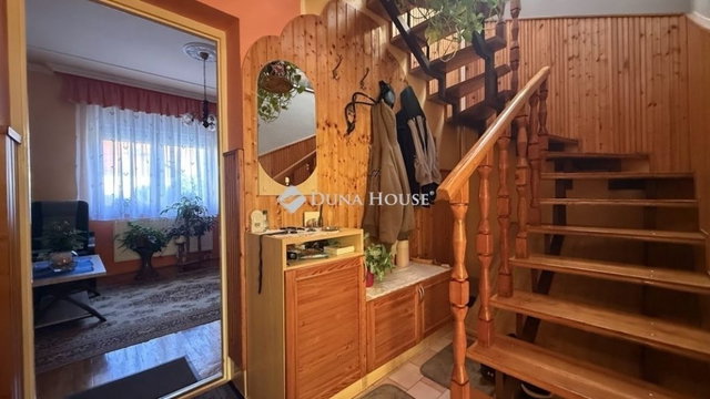 Eladó családi ház, Szombathelyen 79.9 M Ft, 5+1 szobás