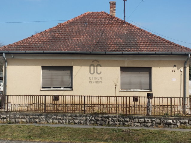 Eladó családi ház, Kőröshegyen 88 M Ft, 4 szobás