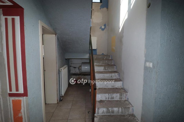 Eladó családi ház, Ráckevén 79.9 M Ft, 6 szobás