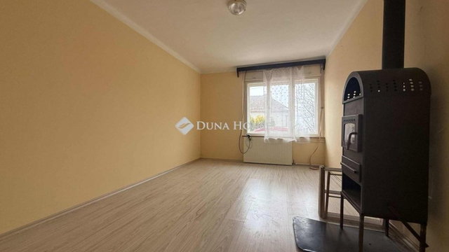 Eladó családi ház, Gersekaráton 21.9 M Ft, 3 szobás