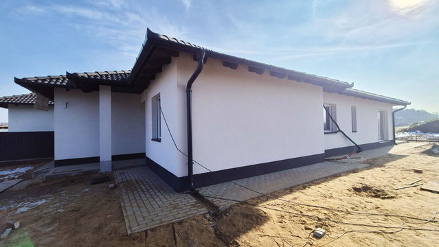Eladó ikerház, Debrecenben 89 M Ft, 4 szobás