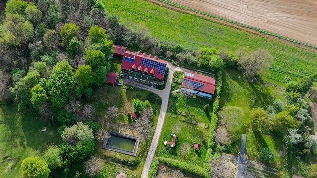 Eladó hotel, Lispeszentadorjánban 360 M Ft, 12 szobás