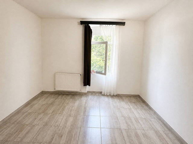 Eladó családi ház, Kálozon 50 M Ft, 5 szobás