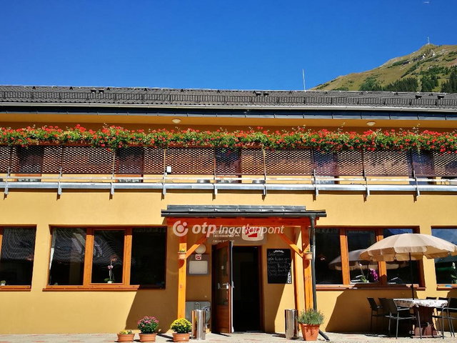 Eladó hotel, Budapesten, V. kerületben 441.444 M Ft