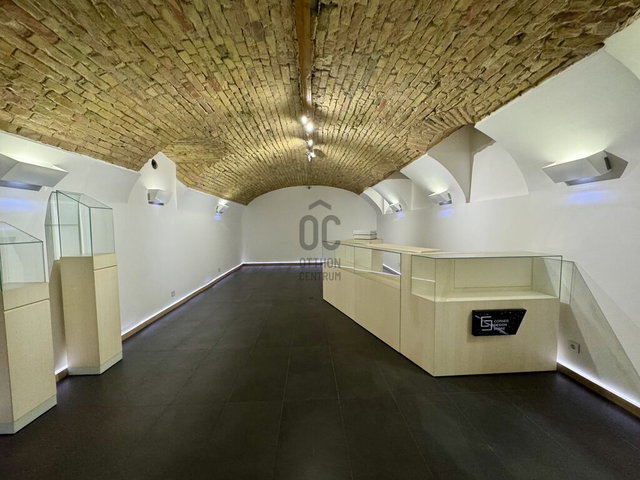 Eladó üzlethelyiség, Budapesten, IX. kerületben 109.9 M Ft