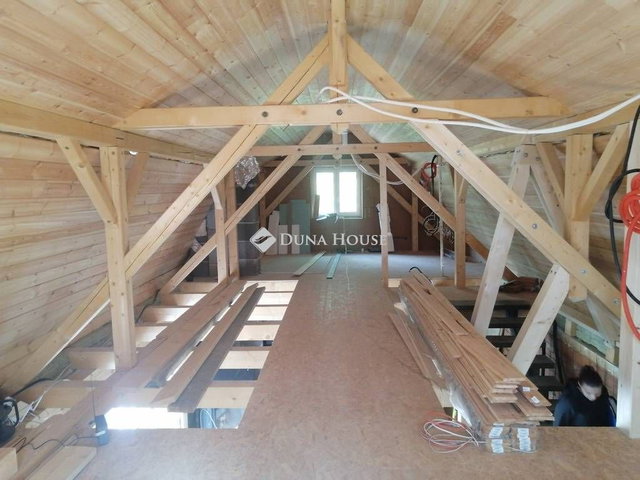 Eladó családi ház, Nagyorosziban 115 M Ft, 4 szobás
