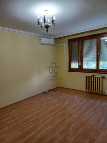 Eladó panellakás, Kecskeméten, Lánchid utcában 37.99 M Ft