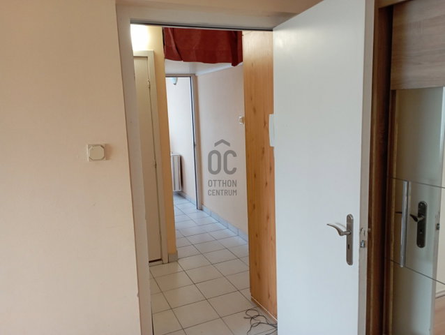 Eladó panellakás, Győrött 43.49 M Ft, 2 szobás