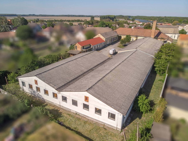 Eladó ipari ingatlan, Tolnán 25 M Ft / költözzbe.hu