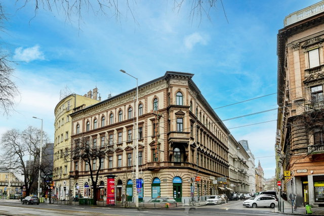 Eladó téglalakás, V. kerületben, Szent István körúton
