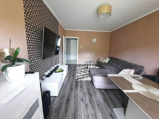 Eladó panellakás, Budapesten, XV. kerületben 74.5 M Ft