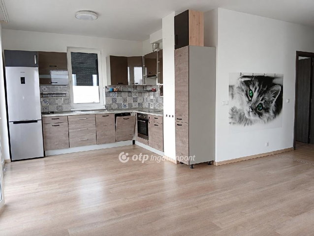 Kiadó téglalakás, albérlet, Veszprémben 280 E Ft / hó