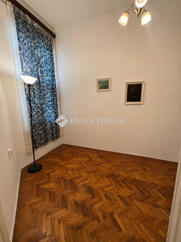 Eladó téglalakás, Budapesten, VIII. kerületben 44.9 M Ft