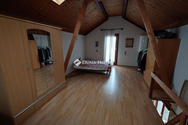 Eladó családi ház, Szentkirályon 59.899 M Ft, 3 szobás