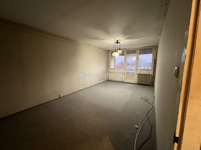 Eladó panellakás, Algyőn 47.5 M Ft, 1+1 szobás