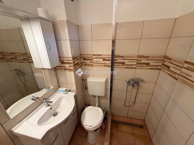 Eladó családi ház, Kecskeméten 49.9 M Ft, 3 szobás