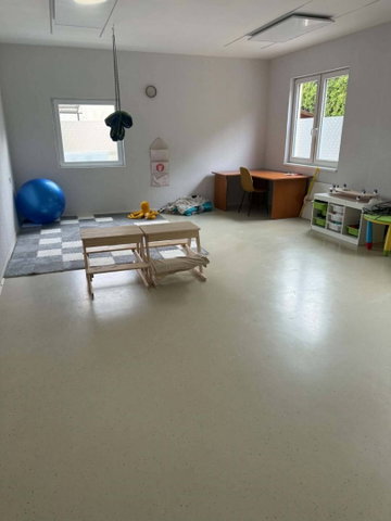 Kiadó családi ház, albérlet, Táton 200 E Ft / hó, 2 szobás